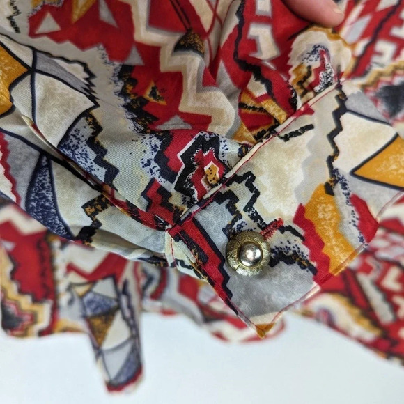 Vintage Classic Collection Blouse Red/Gray/Blue/Gold Geometric Pattern Size 18 - Picture 11 of 11